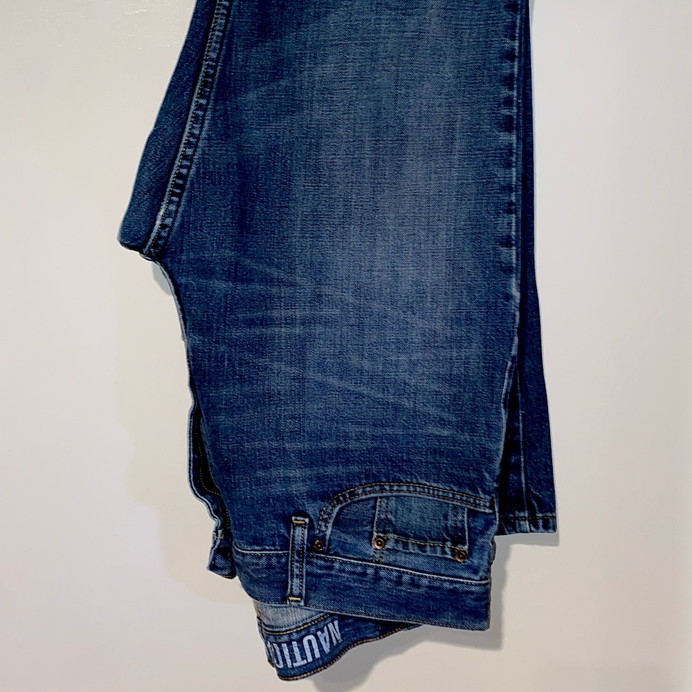 Men’s Nautica Jeans. Relaxed fit. Size 34x32.